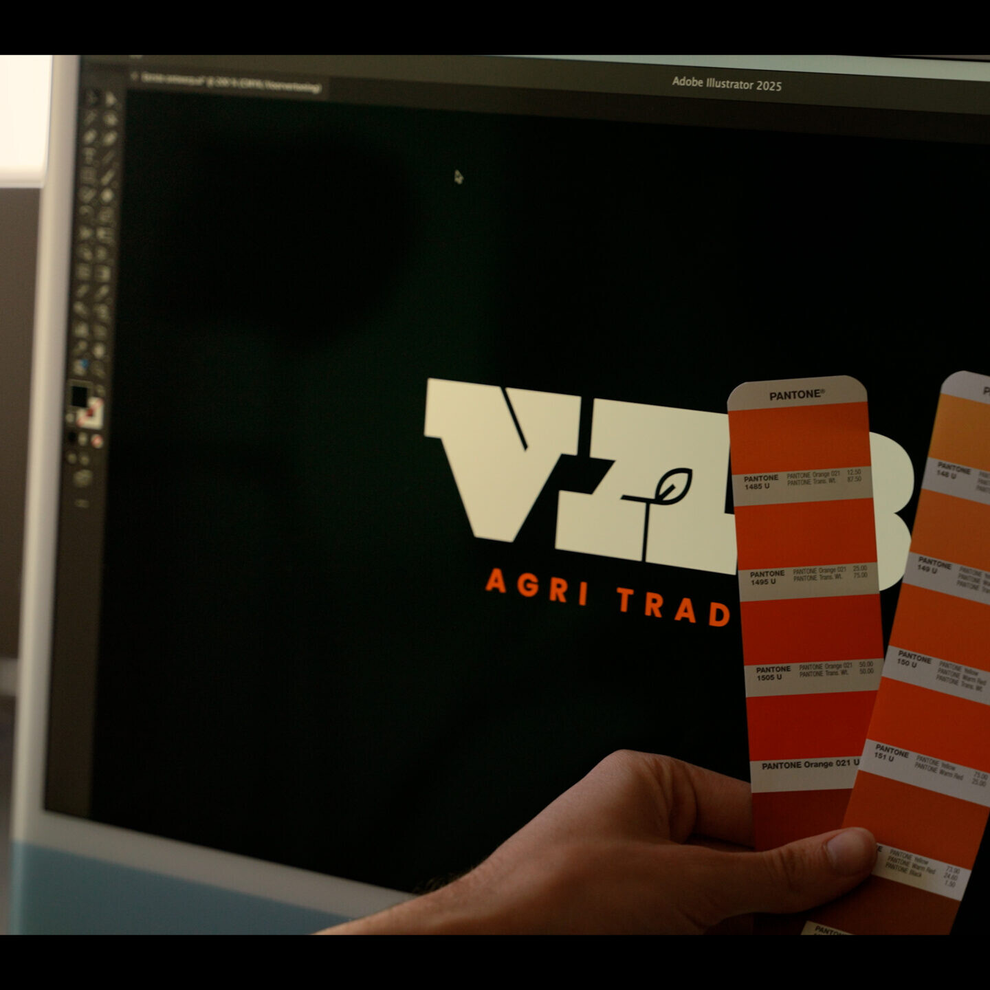 Uitwerking en finetuning 39 Kleuren en huisstijl in een lijn